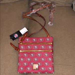 Dooney & Bourke Bags - Dooney and Bourke Crossbody Dooney & Bourke Bags - Dooney and Bourke Crossbody